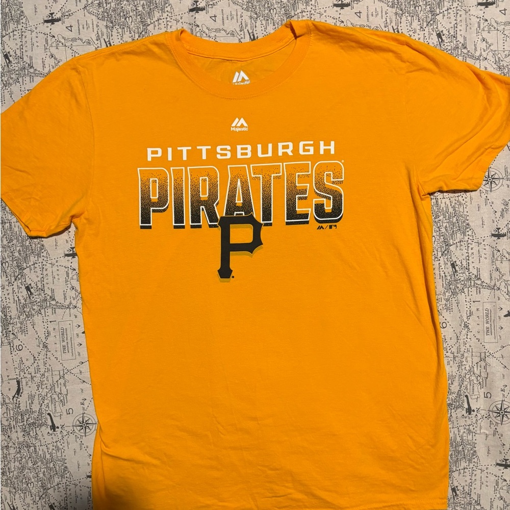 Pittsburgh Pirates golden T-Shirt